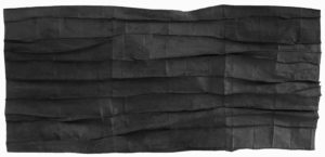 Yvonne Huggenberger 2023 vliesteile/acryl/tusche/schwarzer nähfaden 24 x 53 cm